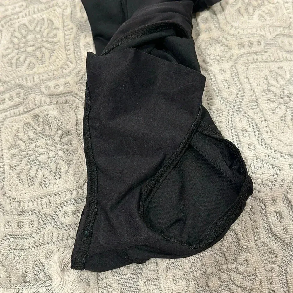 - MIRACLESUIT WOMENS SWINSUIT SIZE 12 - Image 3