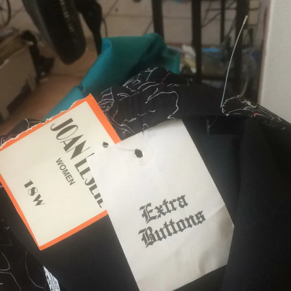 FINAL MARKDOWN NWT Joan Leslie Lined Skirt (18W) - Image 6