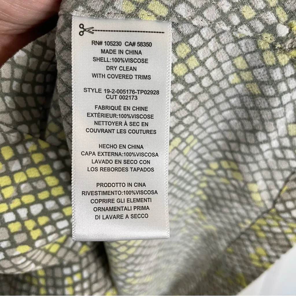 Equipment Yellow and Gray Snake Print Button-Down Short Sleeve Top Size Small - Image 6