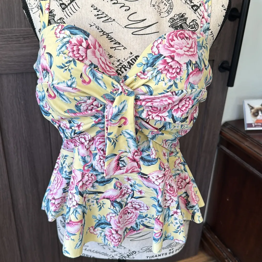 Torrid Underwire Tie-Front Peplum Midkini Top Only, Size 0 (Large) - Image 4