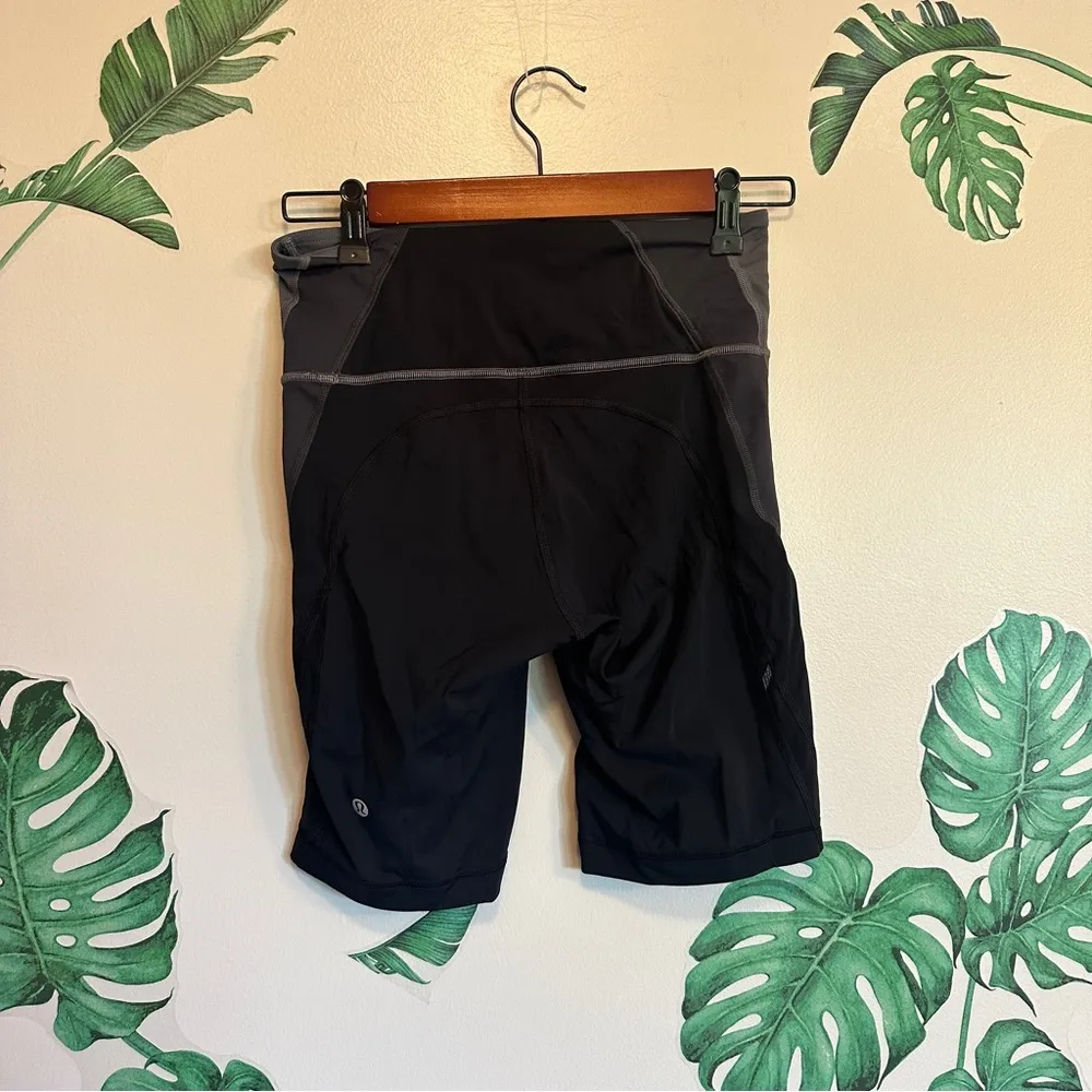 Lululemon Tri Colored/Mesh Biker Shorts - Image 5
