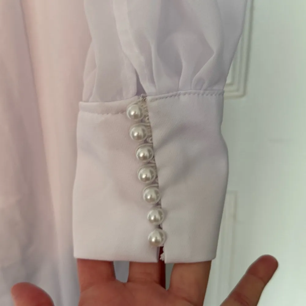 NWOT wedding gown buttons down entire train White - Image 5