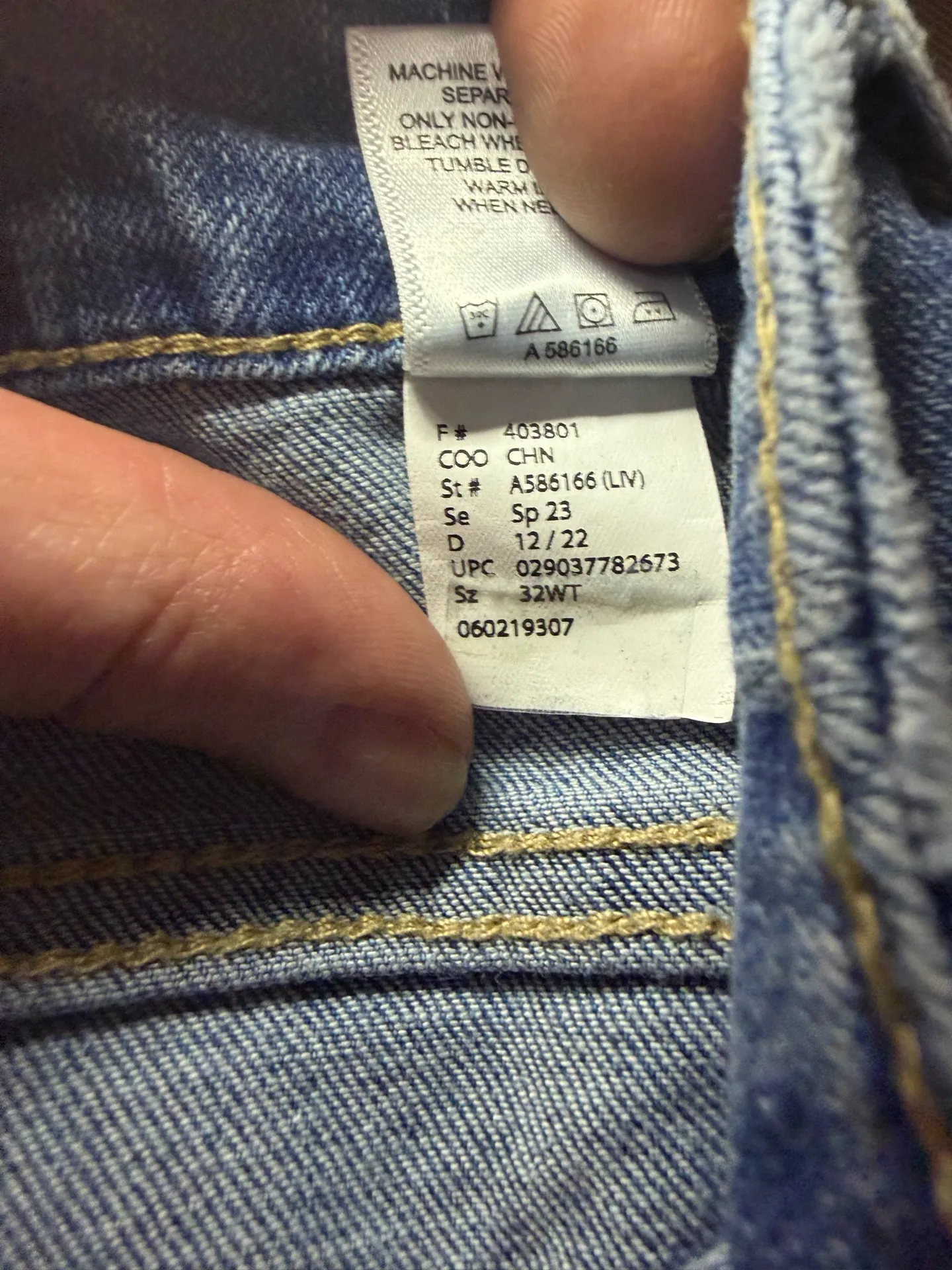 NWT LOGO by Lori Goldstein Plus Boyfriend Jeans Size 32WT.  - Image 6