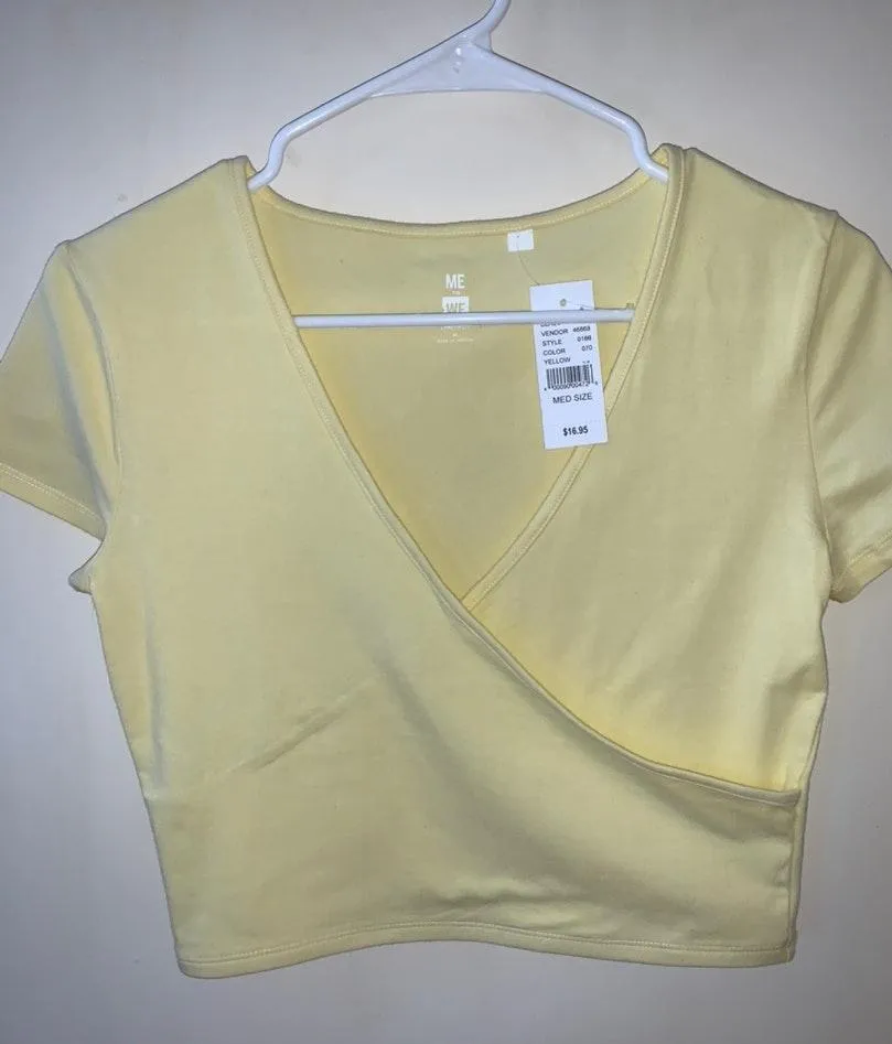 PacSun Light Yellow Cropped Tee - Image 2