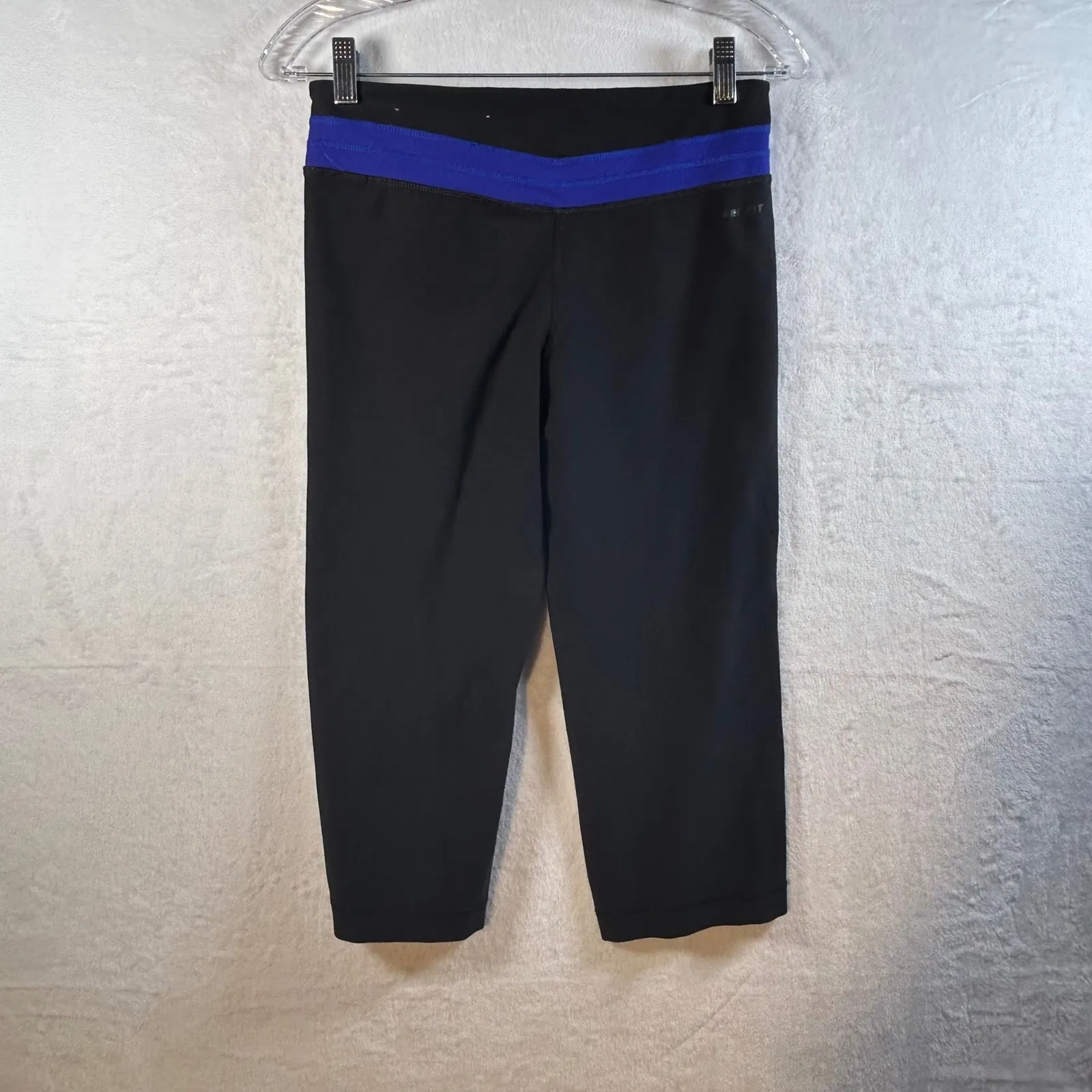 Nike Dri Fit Womens Black Athletic Capri Leggings Workout Pants XS - Image 5