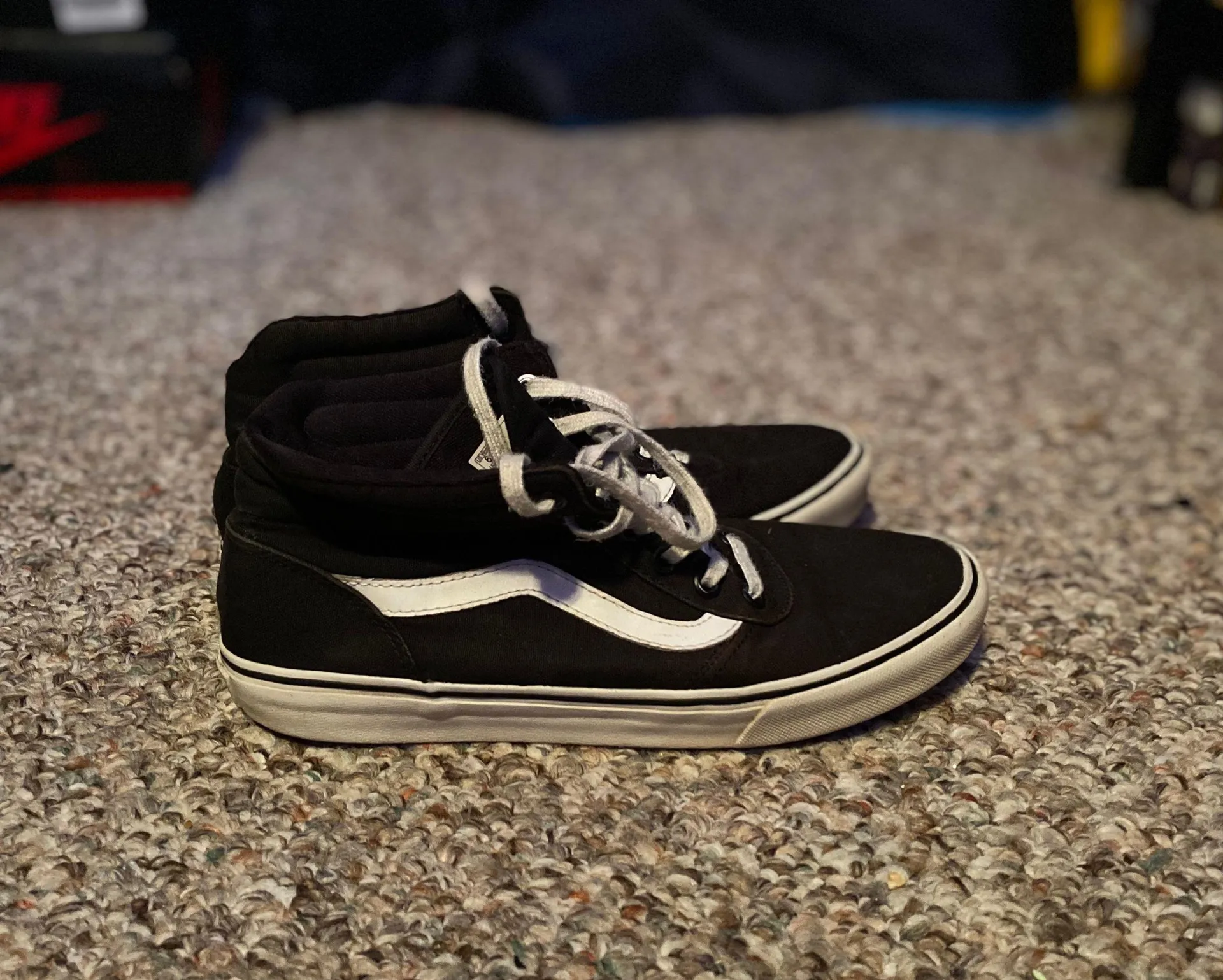 Vans Hi Tops - Image 3