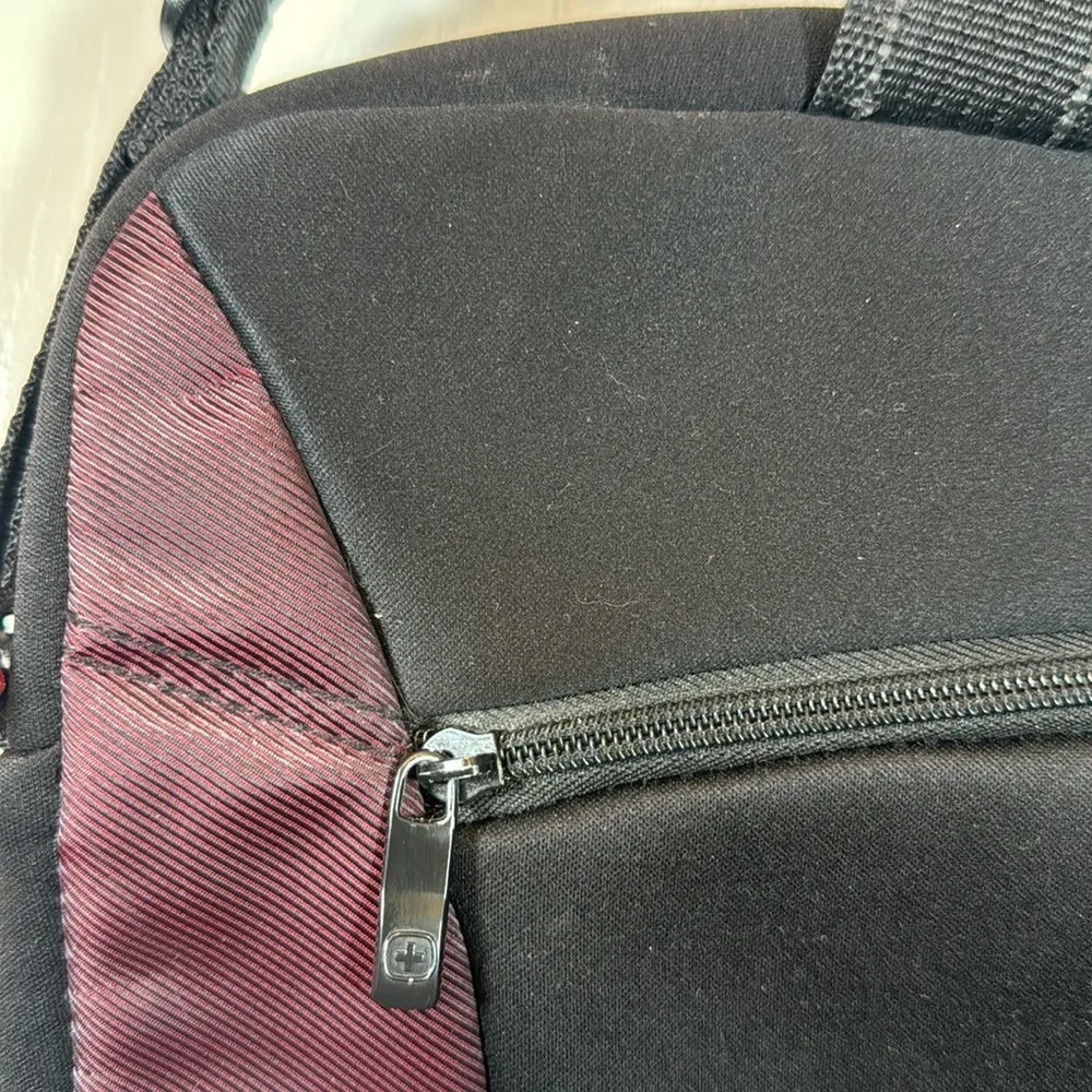 Swiss Gear Wenger Sherpa 17 inch Laptop Slimcase - Image 5