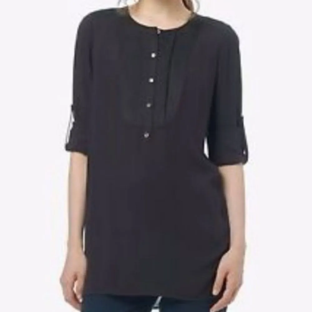 Vince Yoke Front Black Trapunto Tunic Top in White- Medium - Image 79