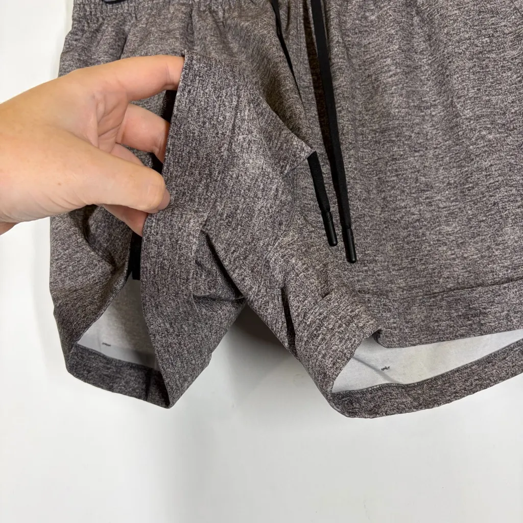 Lululemon Spring Break Away Short 4 Way Stretch 3” Size 4 - Image 10