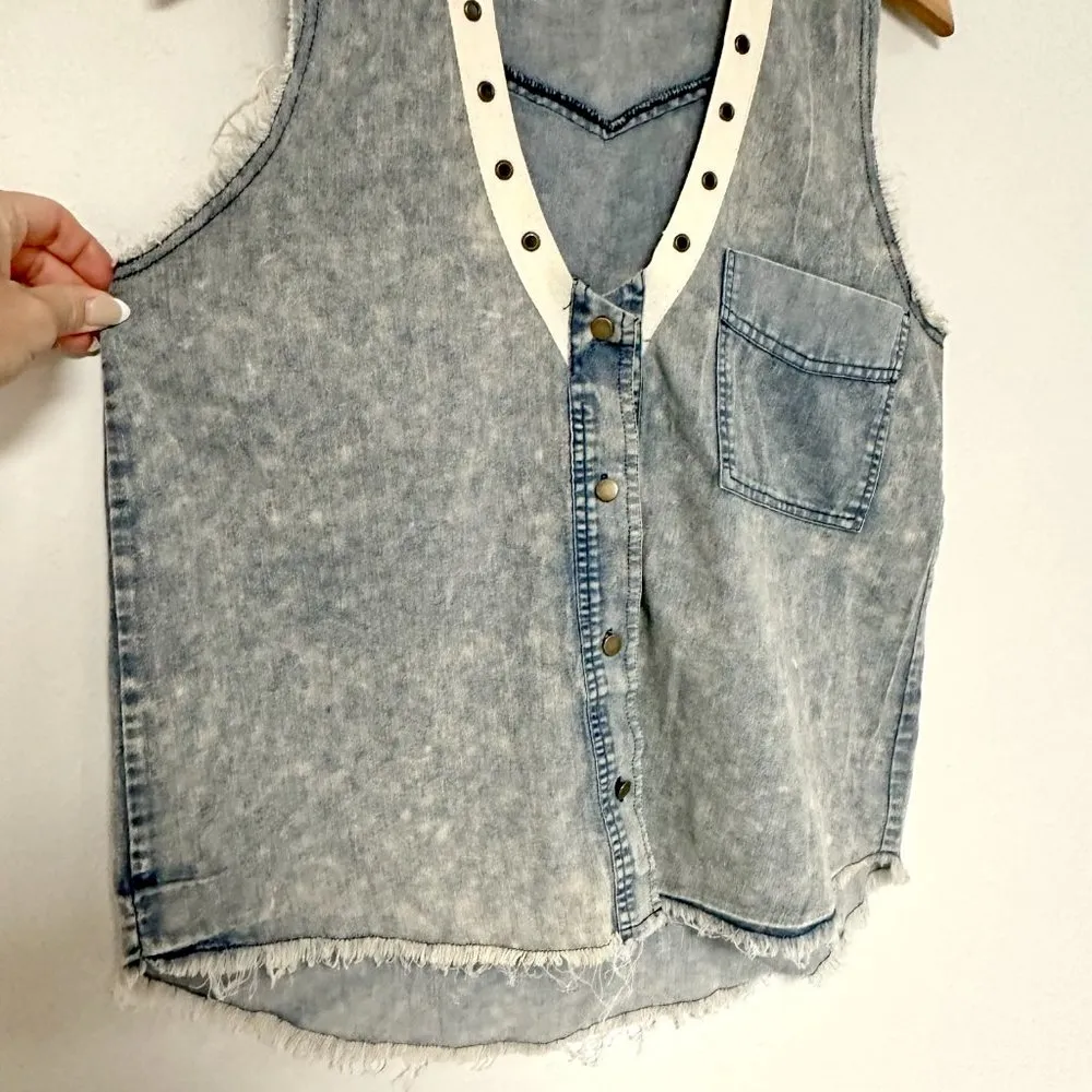 Gilded Intent  Chambray Tank - Image 5