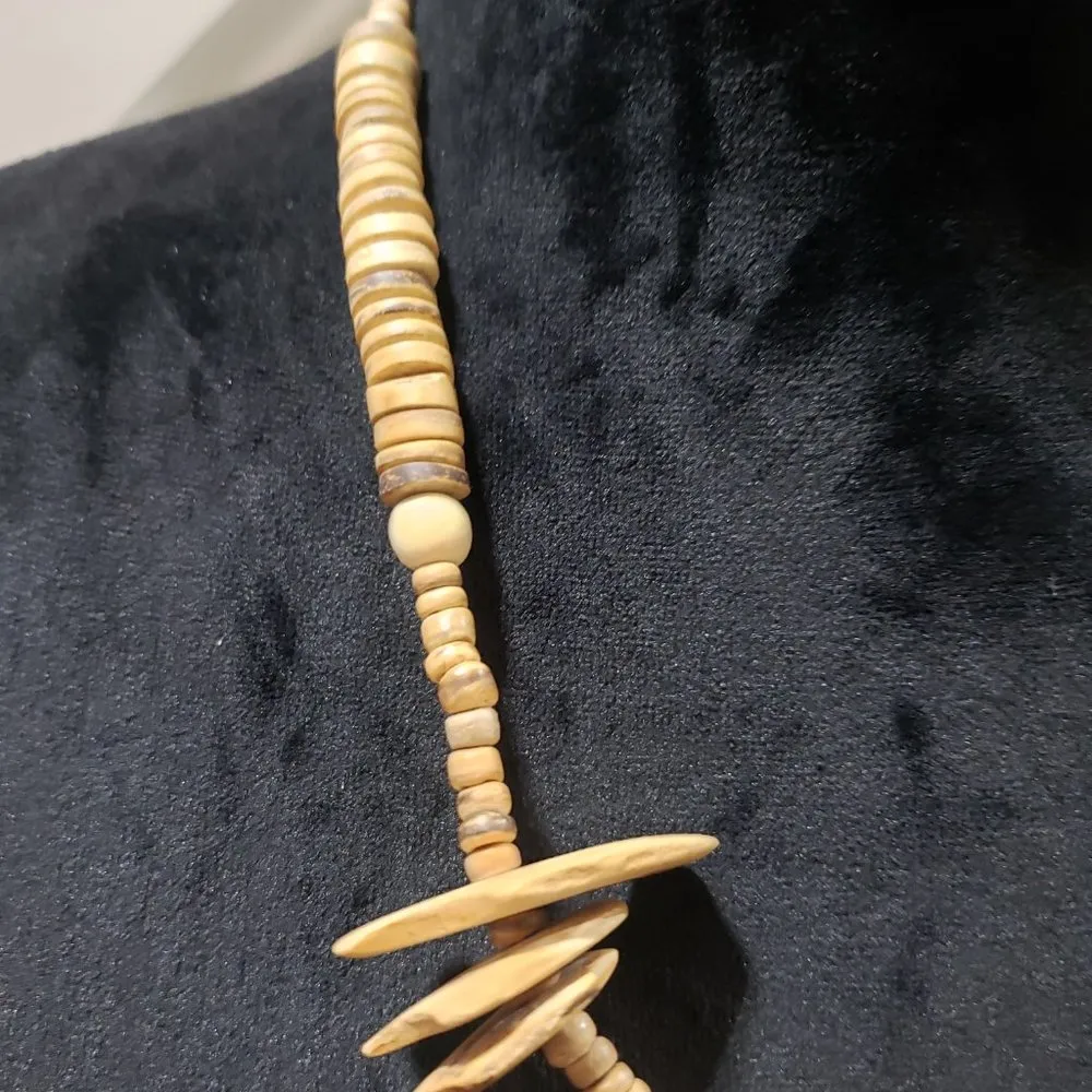 Primitive Beaded Stones Carved Bohemian Wood Lion African Safari Animal Necklace Gold - Image 5