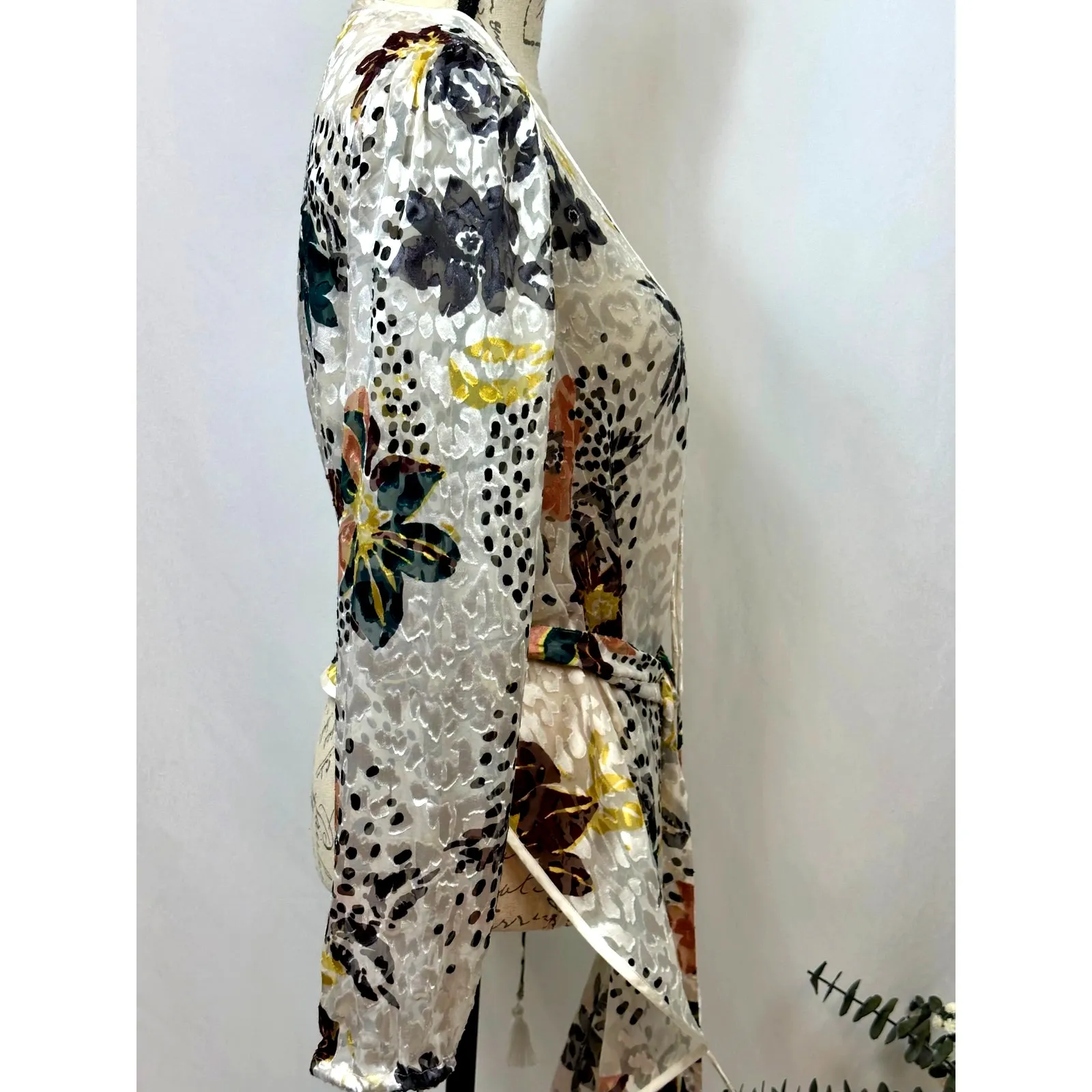 Free People Floral Print Cropped Silk Blend Burnout Kimono XS - Image 10