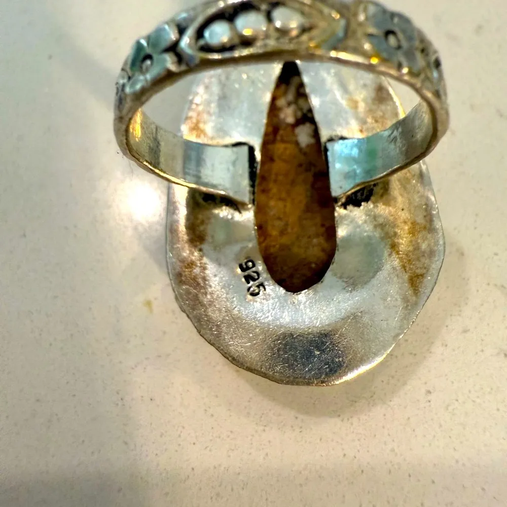 Elegant Brown and White gemstone Teardrop Ring - Image 3