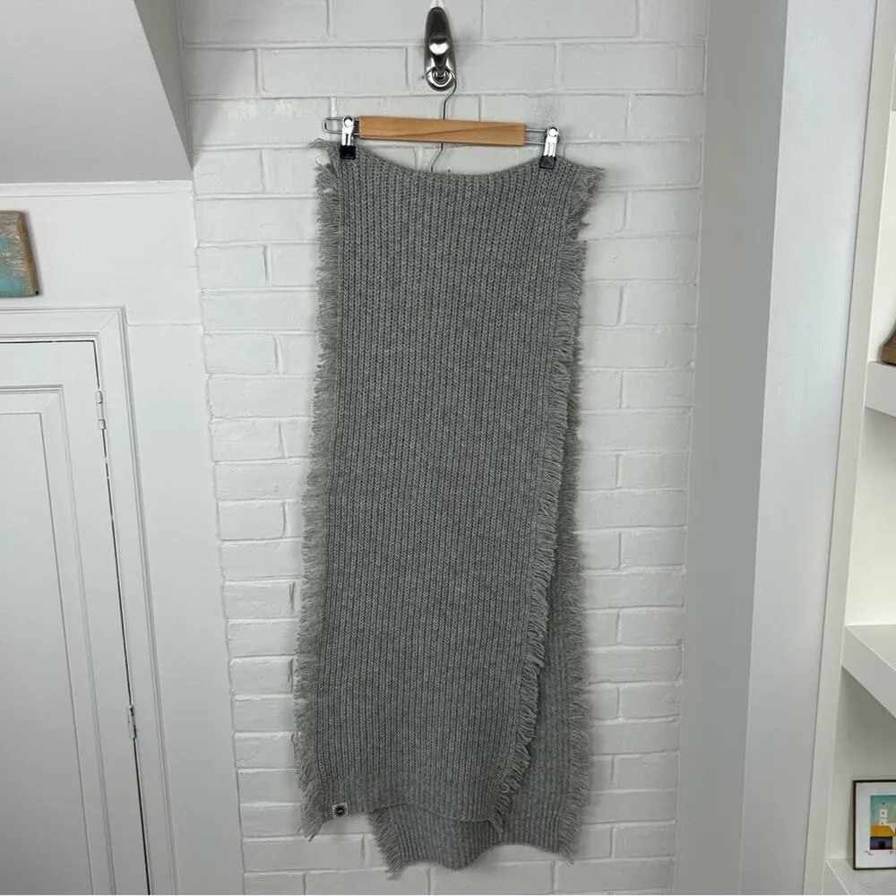 UGG Grey Knit Chunky Oversized Fringe Scarf OS - Image 8