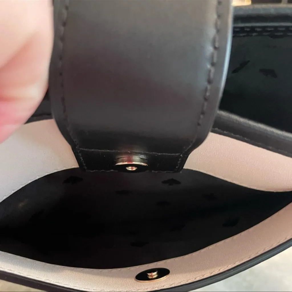 Kate Spade New York Audrey Mini Bucket Crossbody – Off-White/Black – NWT - Image 5