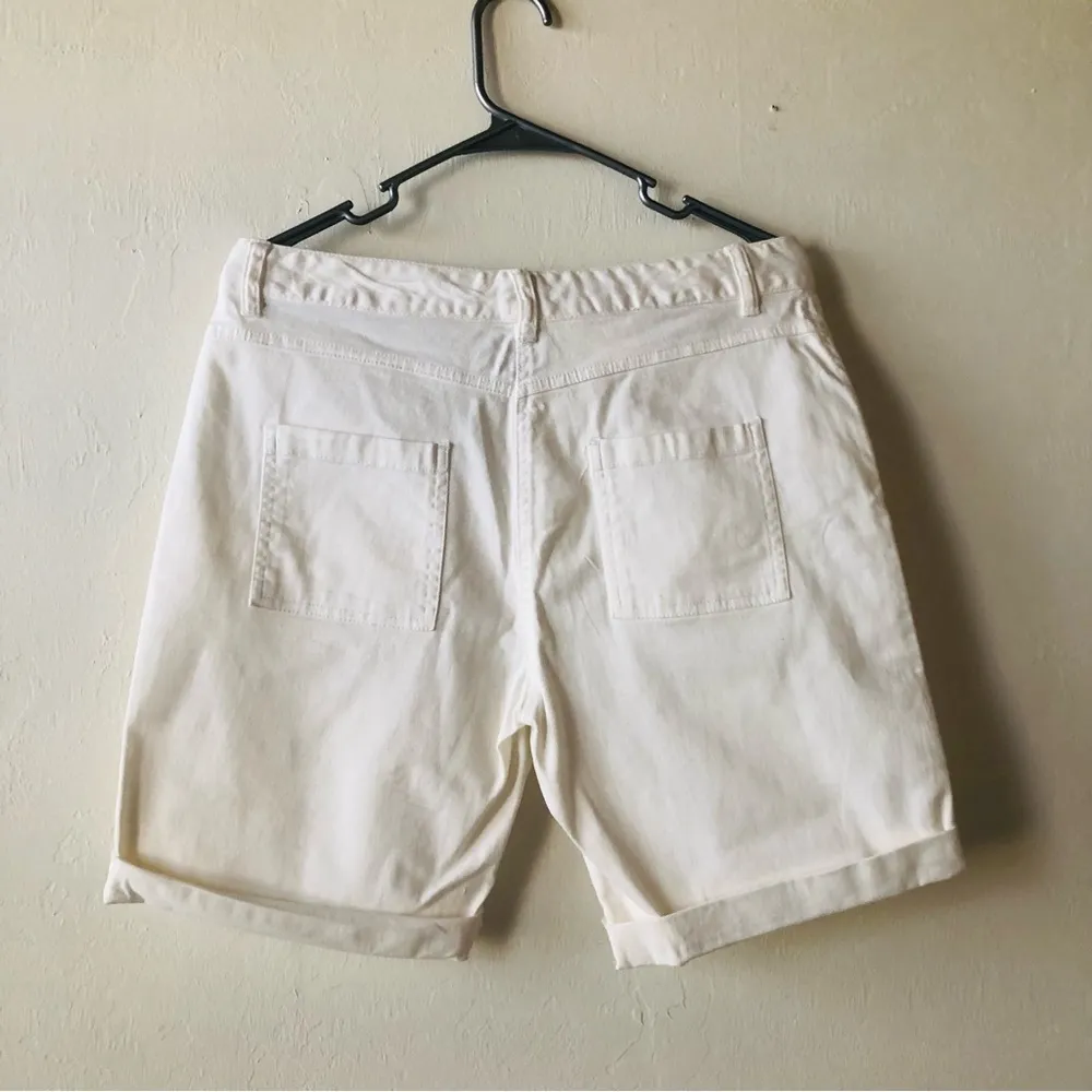BASIC EDITIONS Womens White Shorts Size 10 Turn Up Cuff - Image 2