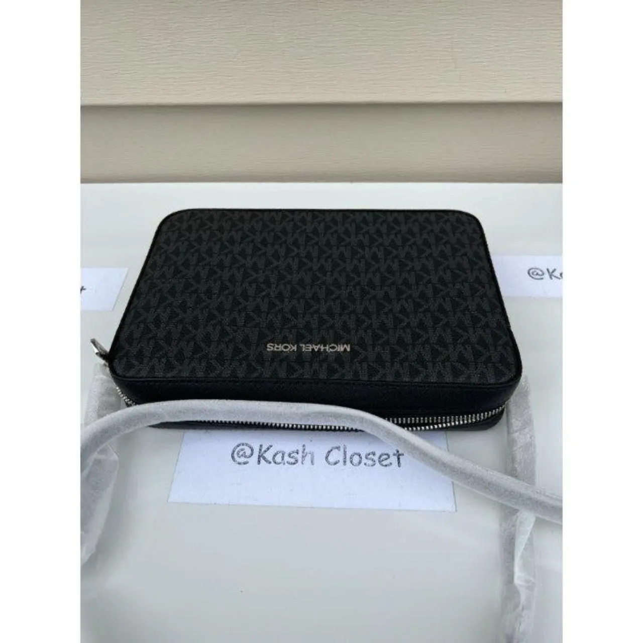 Michael Kors Black Jet Set Large EW MK Signature Crossbody - Image 4