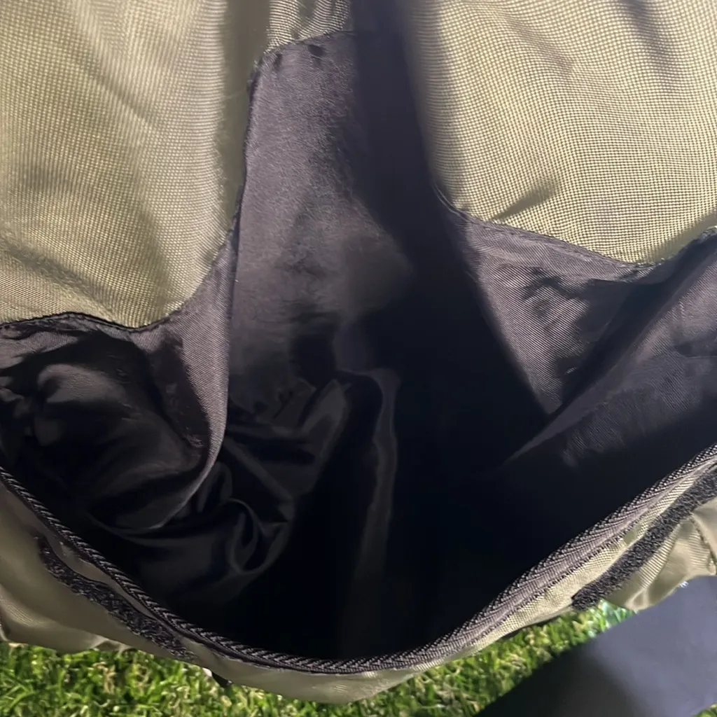 Roots Olive Green Messenger Bag - Image 7