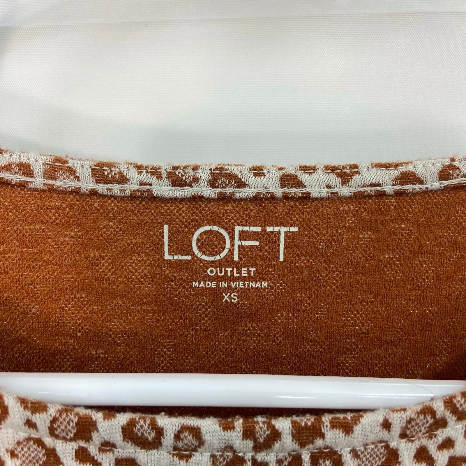 LOFT women's cream brown leopard thick knit puff sleeve stretch casual blouse XS - Image 3