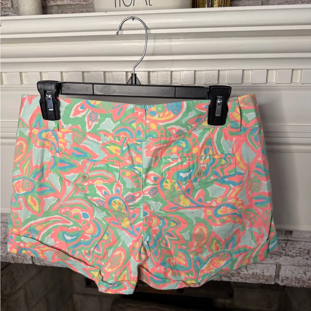 Lilly Pulitzer Pastel Patterned Women's Shorts - Image 2