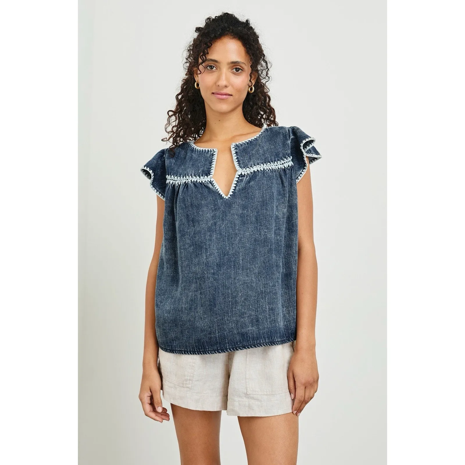 Rails Tafia Top Womens Size Large Classic Blue Denim Blouse Flutter Sleeve Boho - Image 3