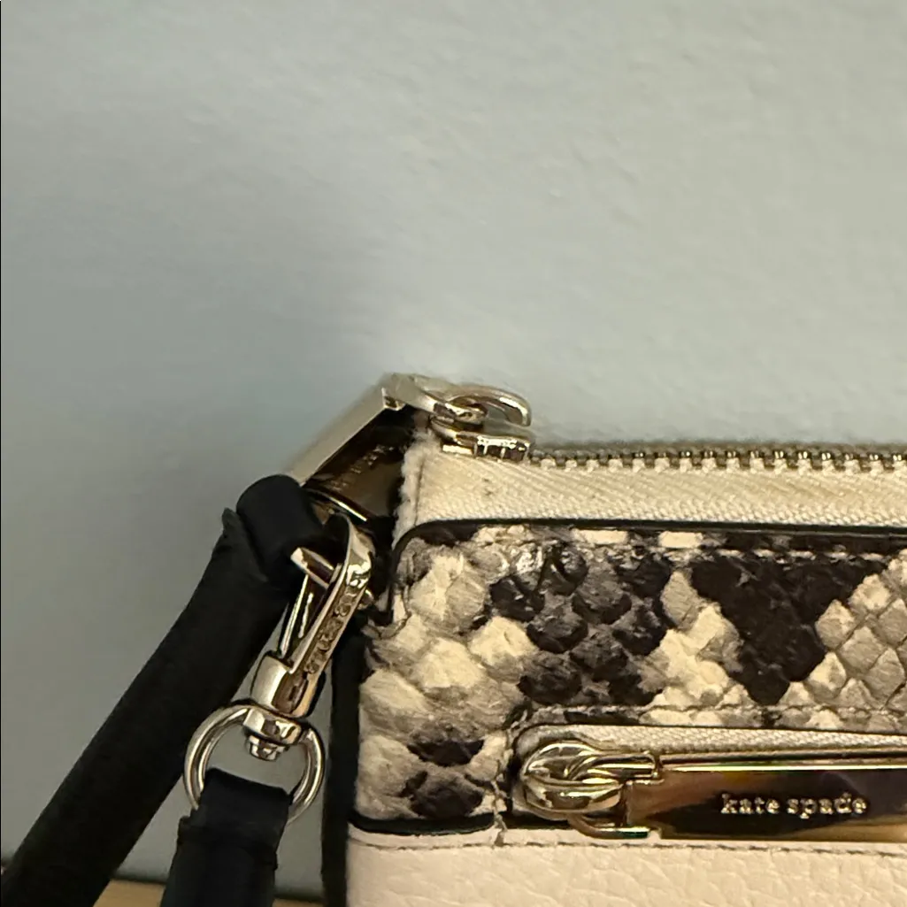 Kate Spade Leila Convertible Wristlet Clutch Wallet Purse Cream and Black - Image 5