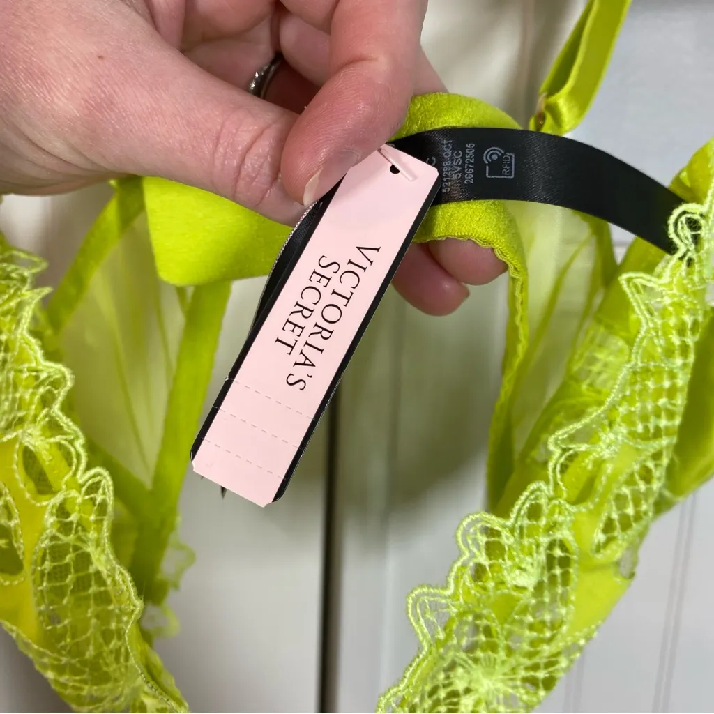 Victoria’s Secret very sexy low cut Demi bra like green sheer crochet 34C‎ NWT - Image 3