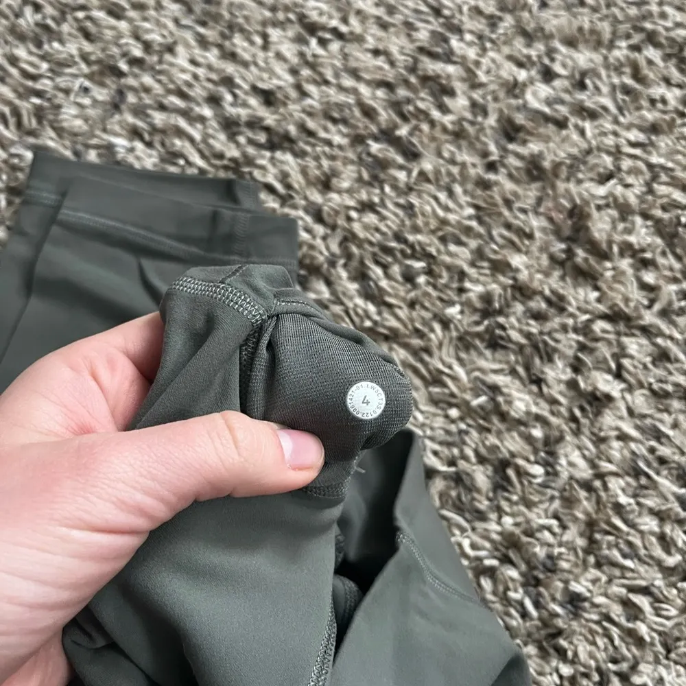 Align 25" grey sage leggings size 4 - Image 3