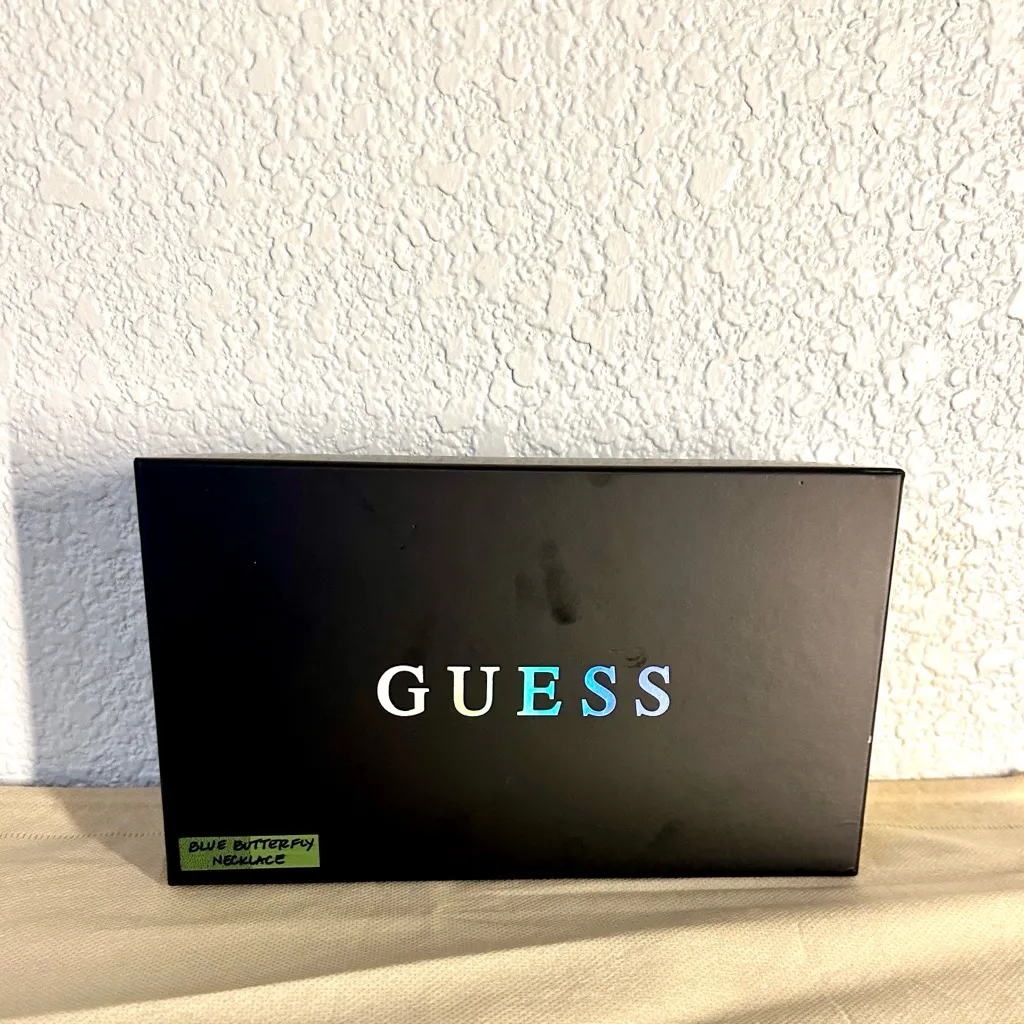 Guess Silver Blue Tone Butterfly Charm Necklace
Earrings (3pc Set) Trendy Style - Image 7