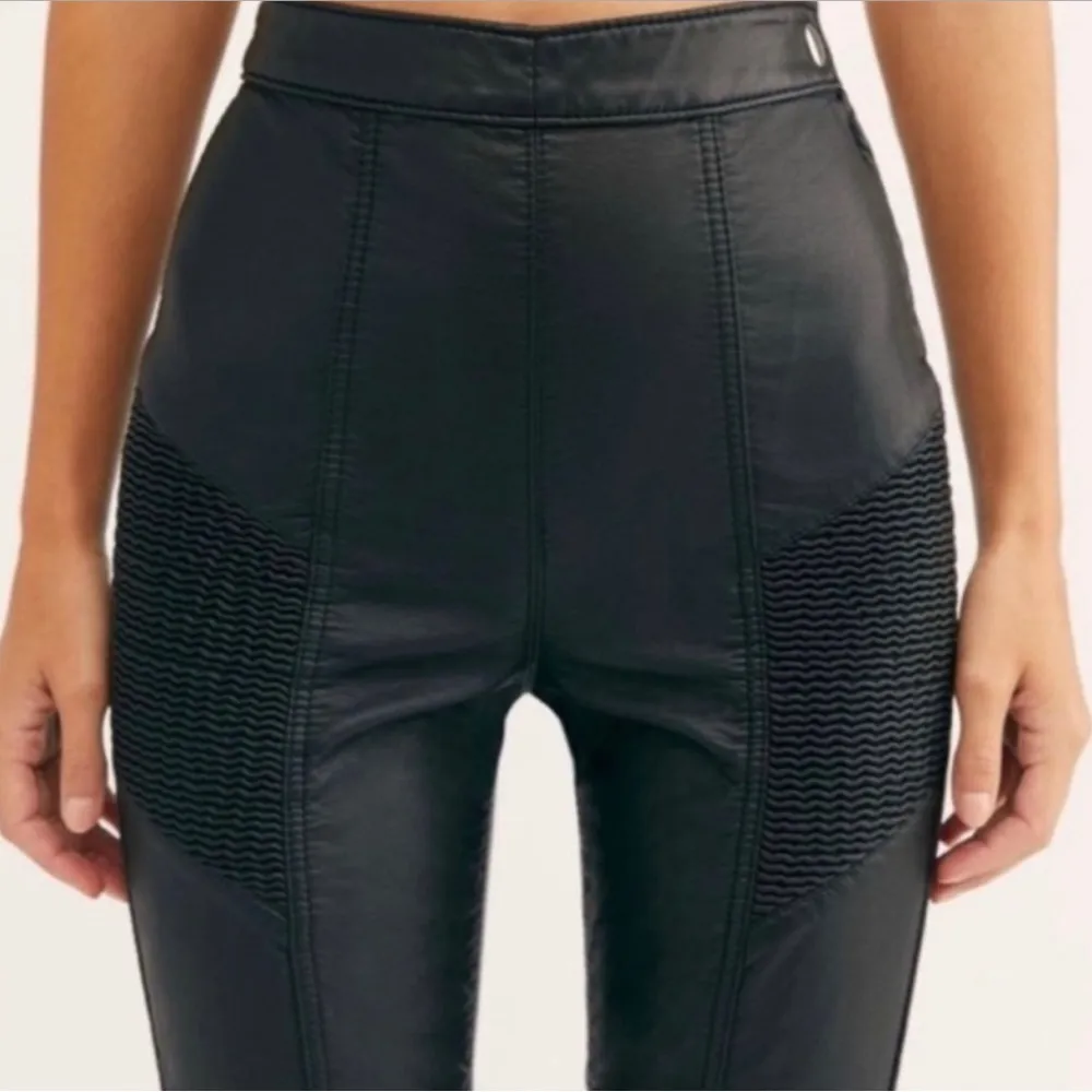 Free People Kaelin Moto Skinny in Black sz2 - Image 3