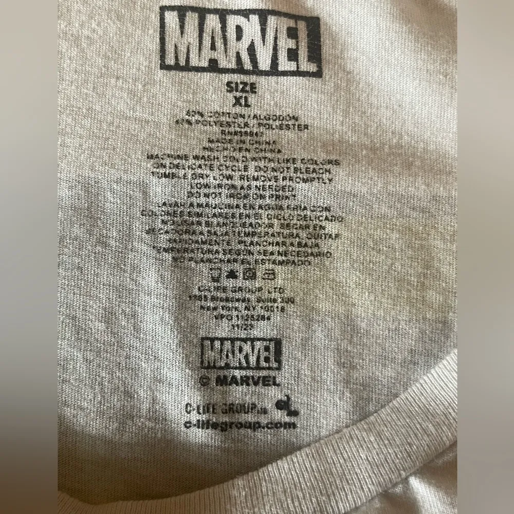 Marvel Spider-Man Women's Size XL White Spiderman T-Shirt - Image 3