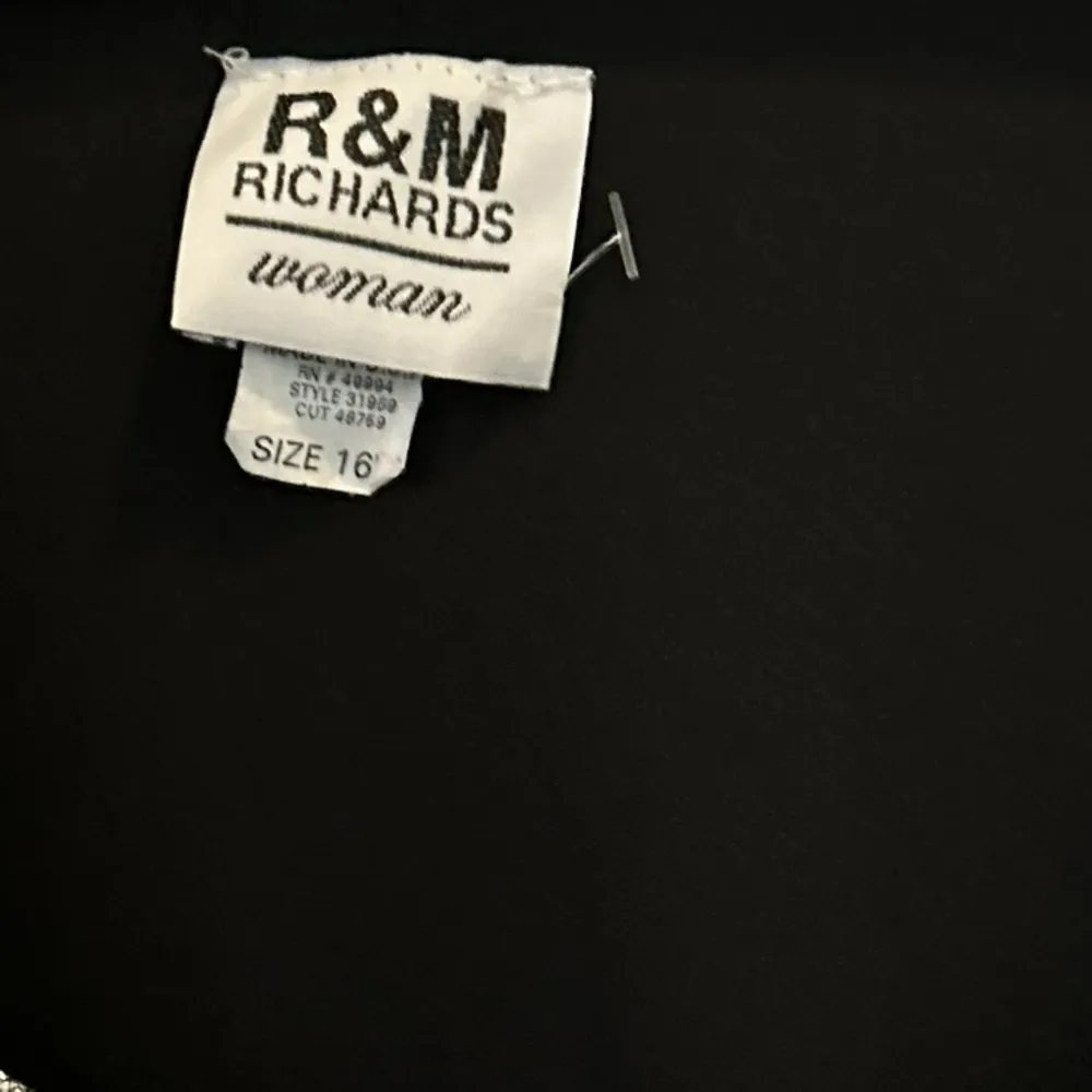 R&M‎ Richards Women's Black & Silver Lace Jacket with Camisole Top Size 16 - Image 11