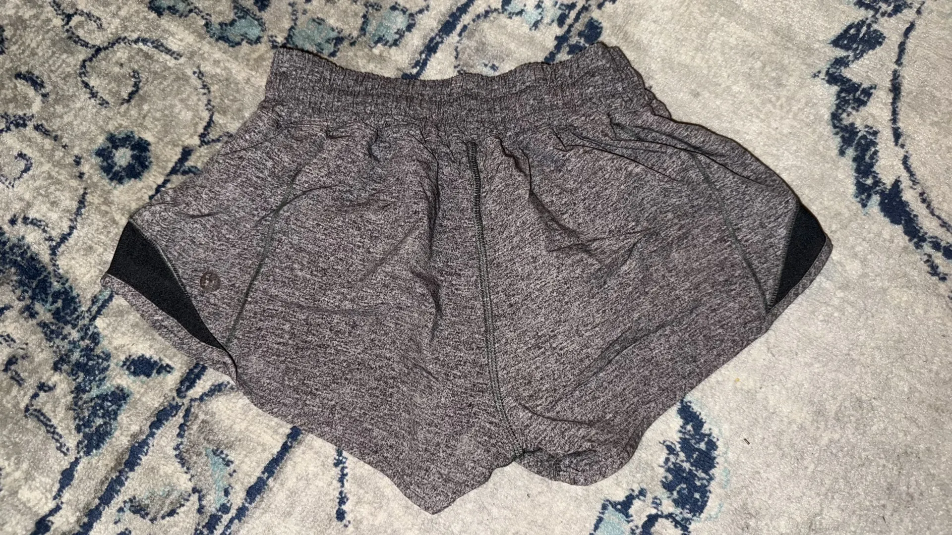 Grey hoots hot lululemon shorts - Image 2