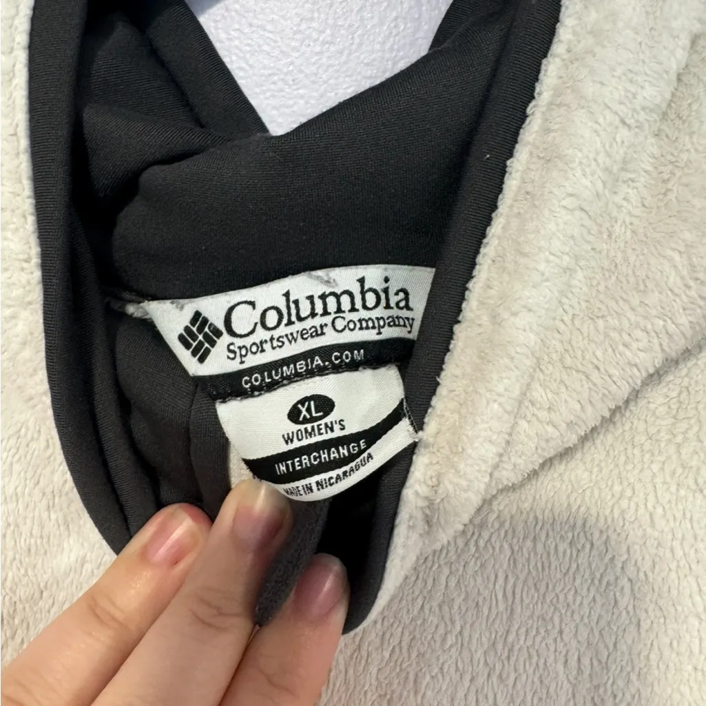 White Fuzzy Columbia zip up jacket - Image 2