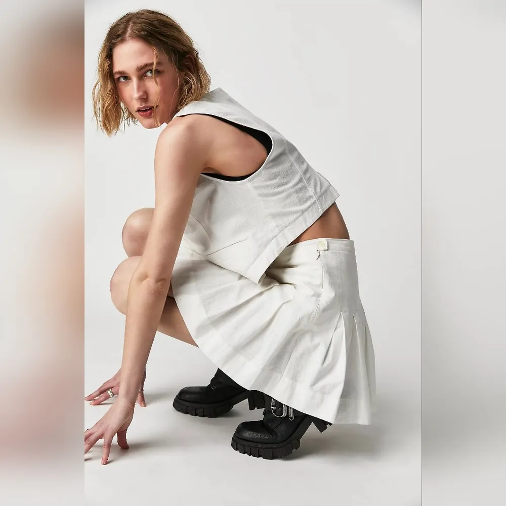 NWT  Cassie Short Set Size 6 - Image 5