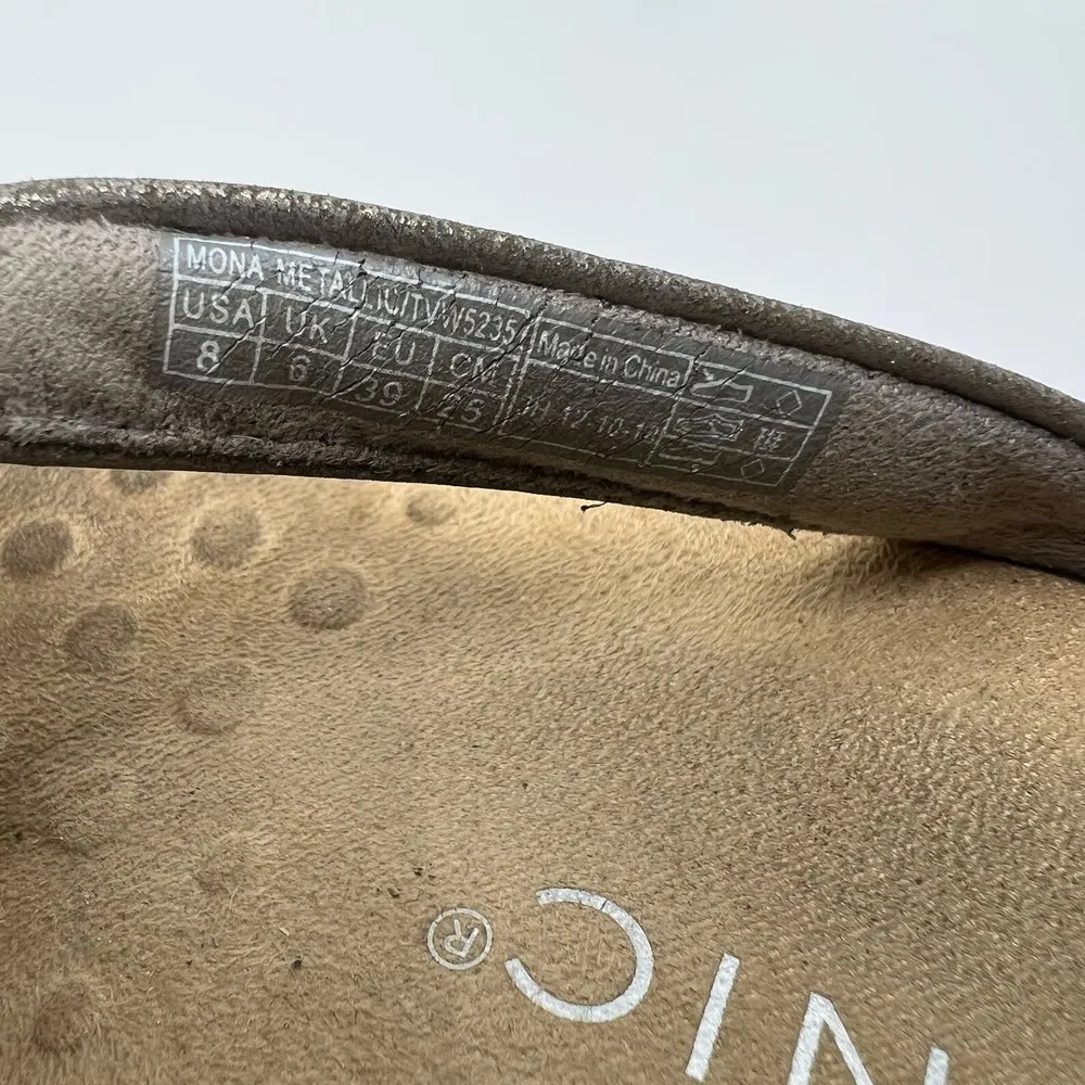 Vionic Metallic Thong Sandal Women's 8 US - Image 8