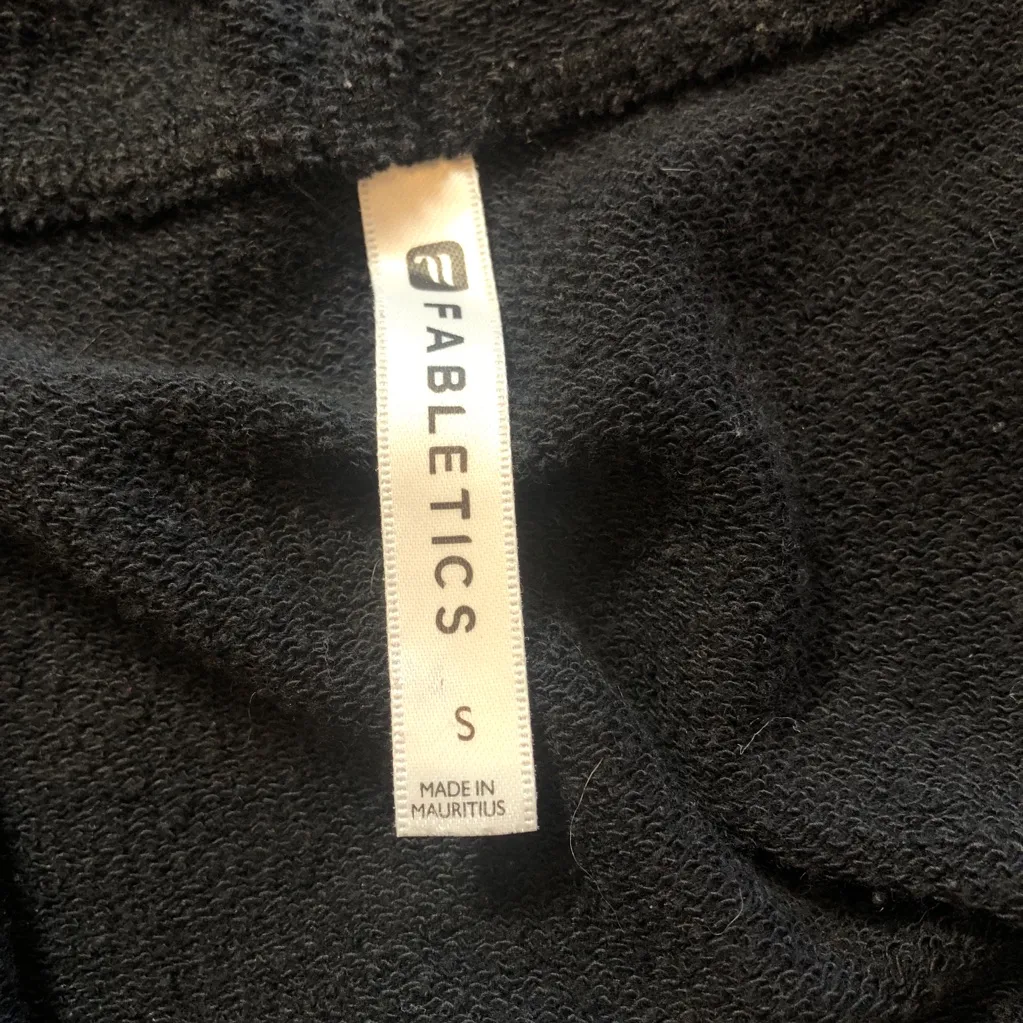 Fabletics Hallie Terry Cloth Black Lightweight Crop Hoodie Size Small With Hood - Image 9
