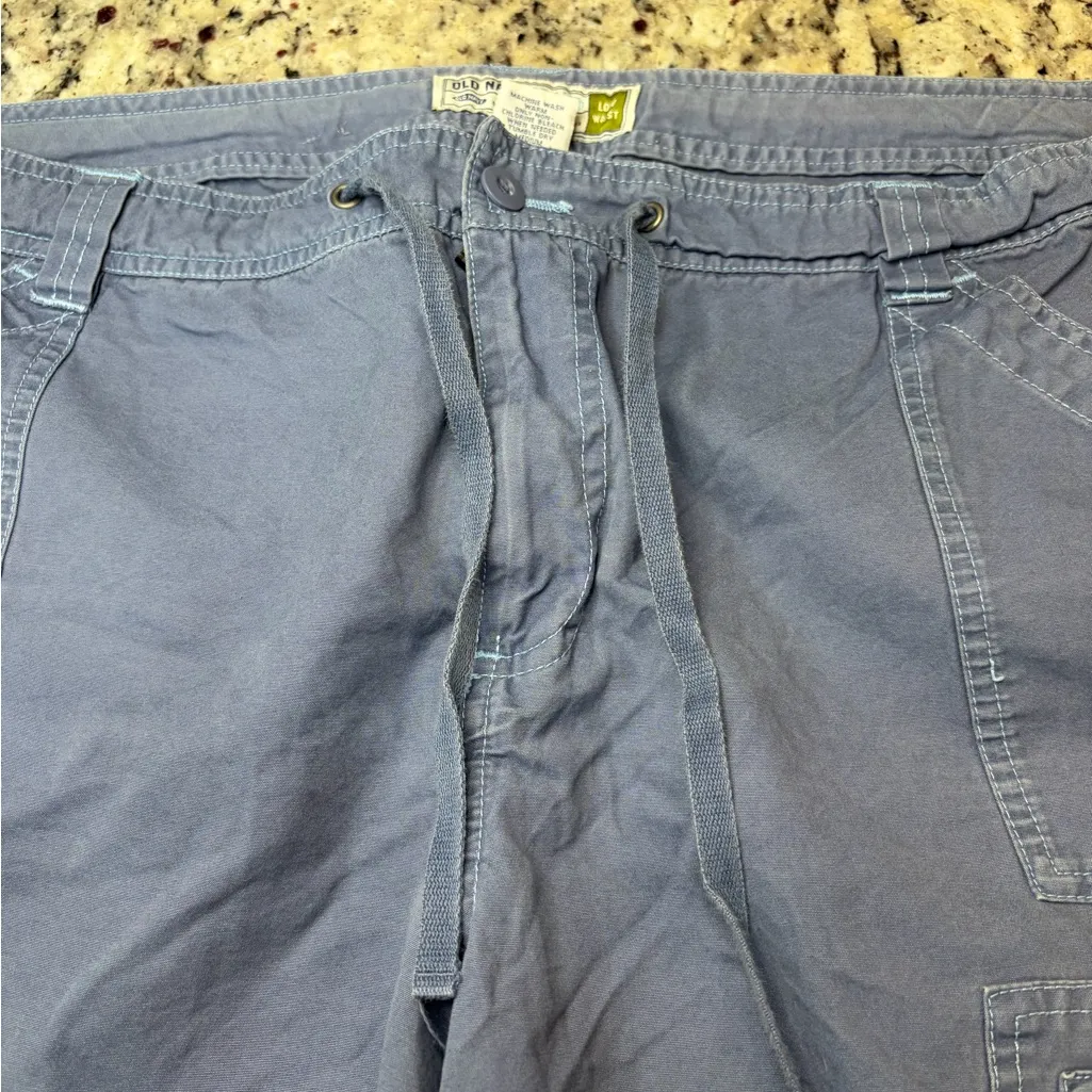 Old Navy Light Blue Cotton Cropped Pants - Image 4
