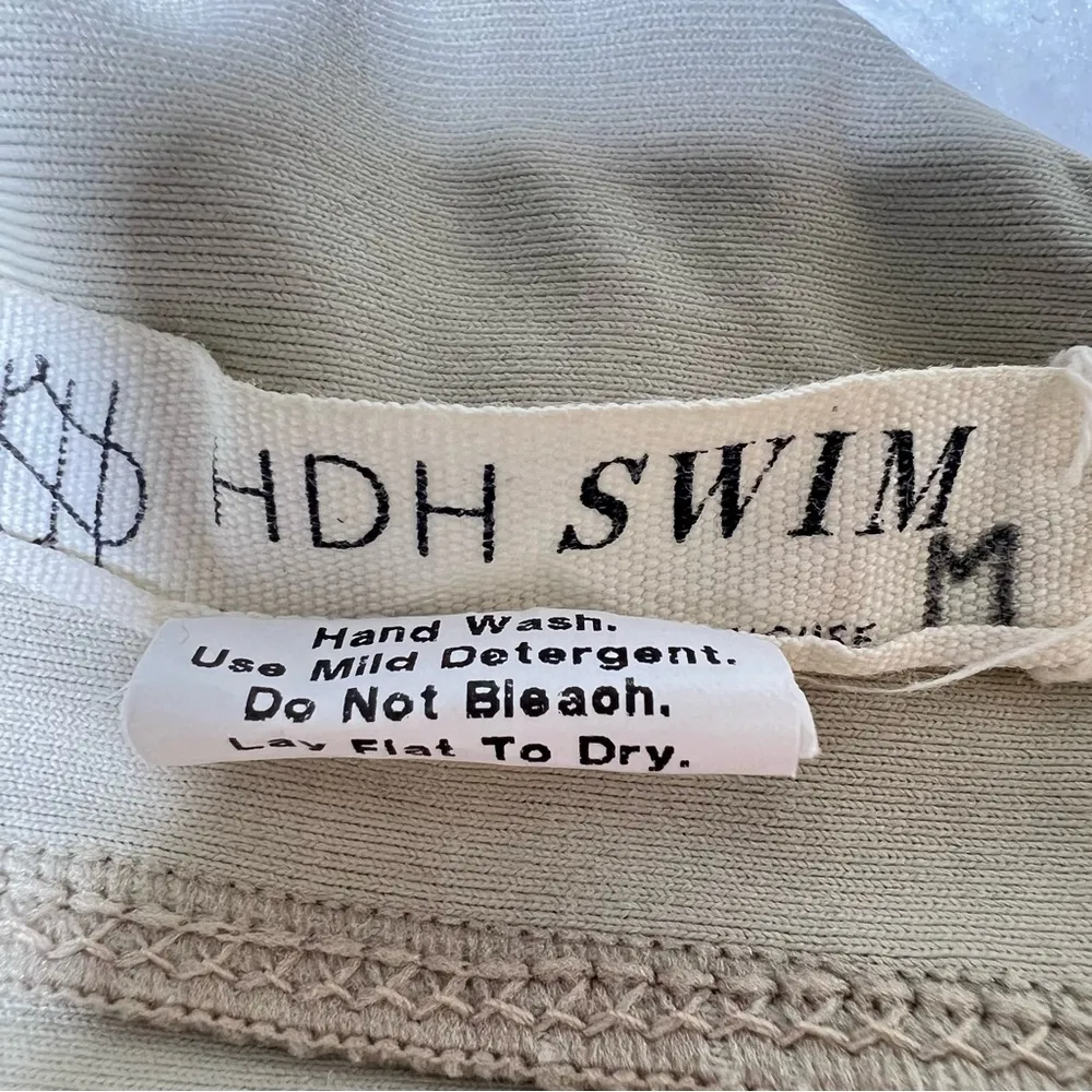 Hackwith Design House HDH Beige Twist Bikini Top Size M - Image 8