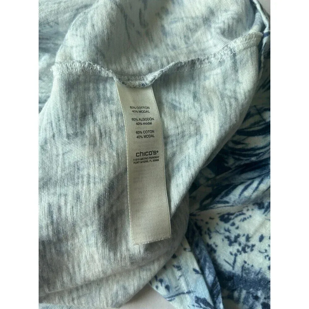 Chicos Women’s T-Shirt Blue White Abstract Art Animal Print sz 3 - Image 4