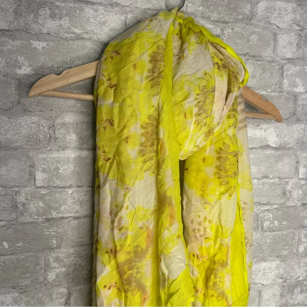 Floral Yellow Scarf Lightweight *Used Fall Fashion - Image 4