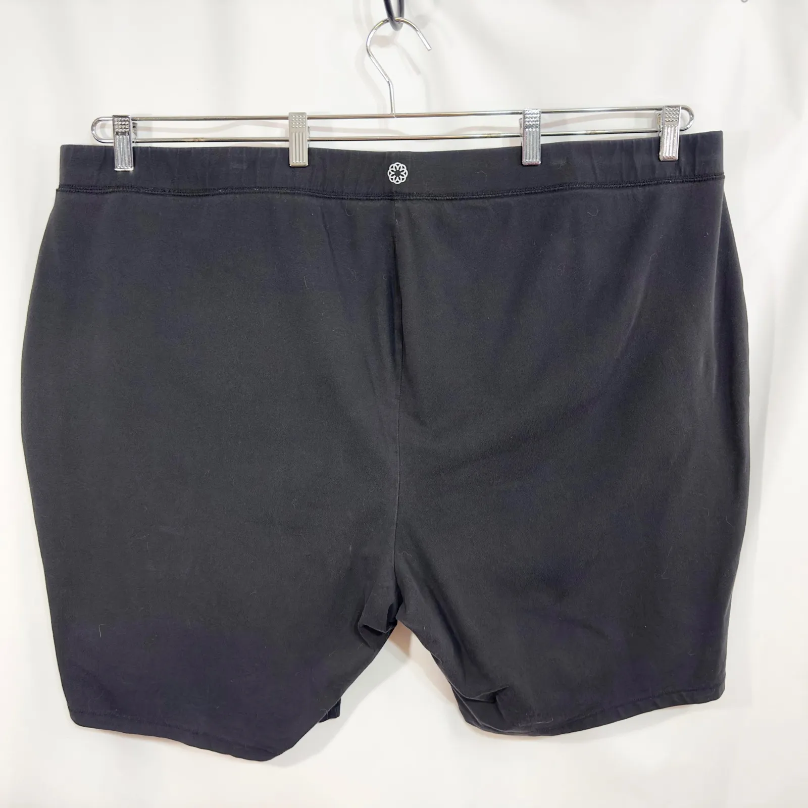 Catherines Plus Size‎ 34W 36W Shorts 5X Black Elastic Waist Pull On Solid 1299 - Image 2