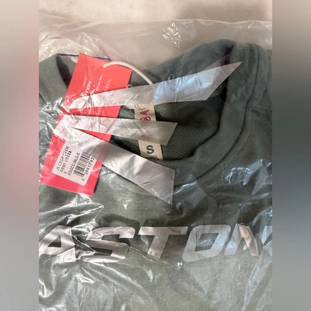 Easton Sweater Women's Small S Cropped Crewneck Olive Green Jen Schro Crop B3 - Image 3