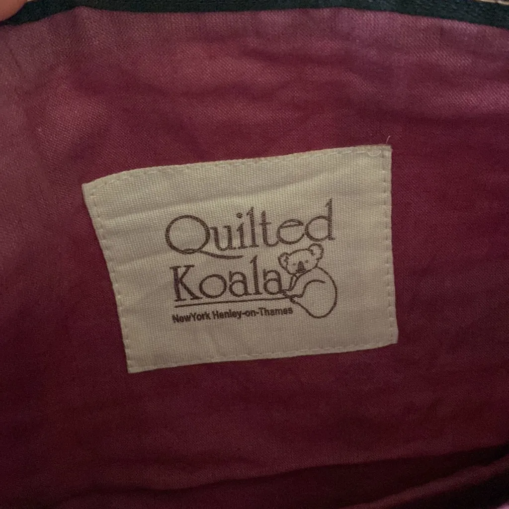 New w/out tags. Quilted Koala fabric cosmetic bag never used. Red - Image 6