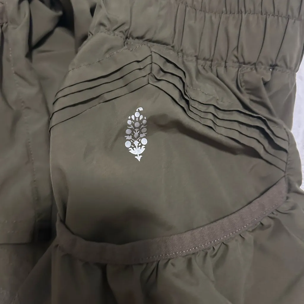 Free people “get your flirt on” Green Size M - Image 4