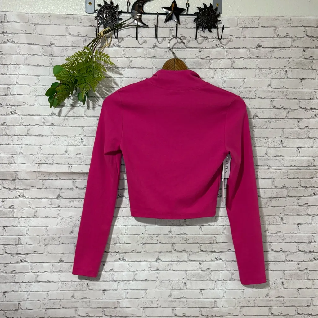 NWT Aritzia Sunday Best Ultra Pink 1/2 Zip Cropped - Image 2