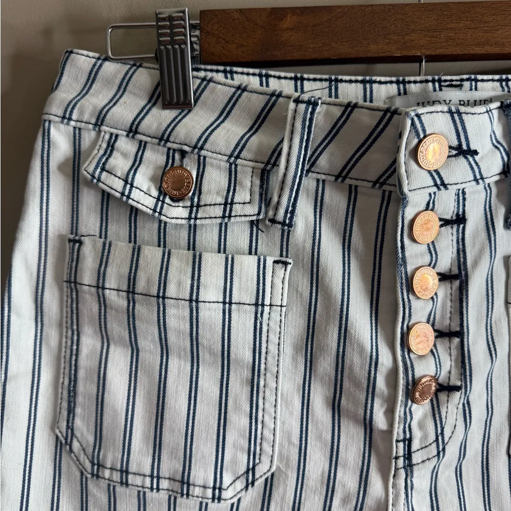 Judy Blue Navy and White Striped High Waist Shorts size large - Image 4