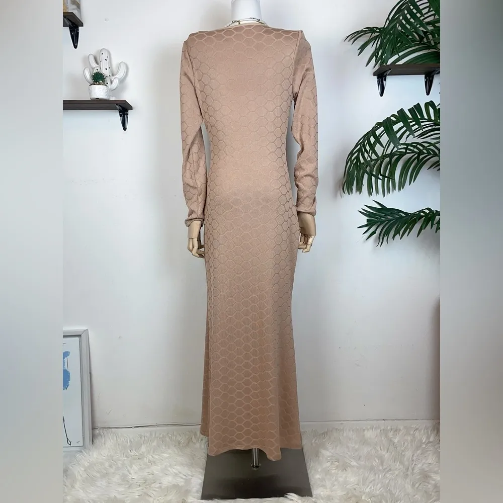 Elliatt Bajan Knit Pullover Maxi Dress Nude - Image 9