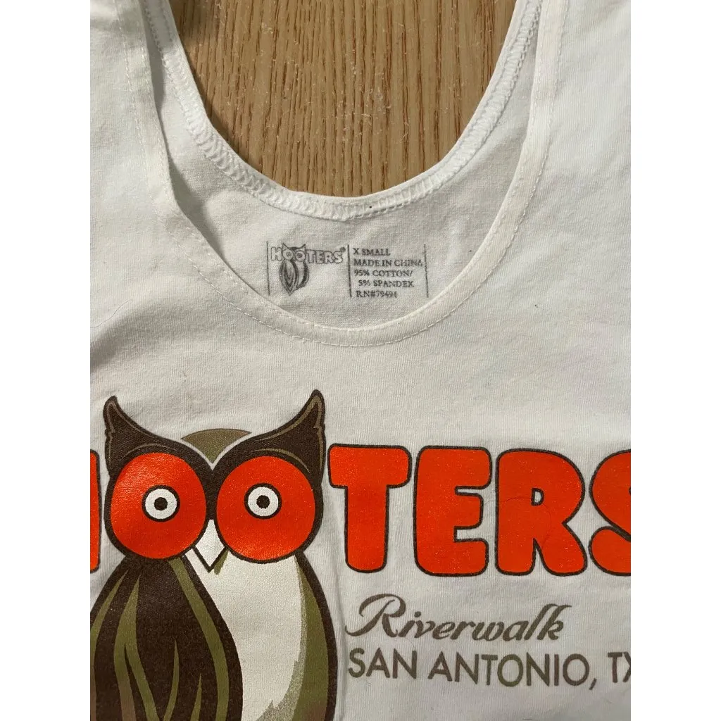 B14 Women’s Hooters Girl Uniform Tank from San Antonio TX Size Xs - Image 4