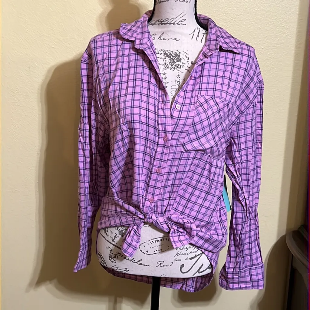 Abound  Oversized Flannel Button Up Shirt - Image 3